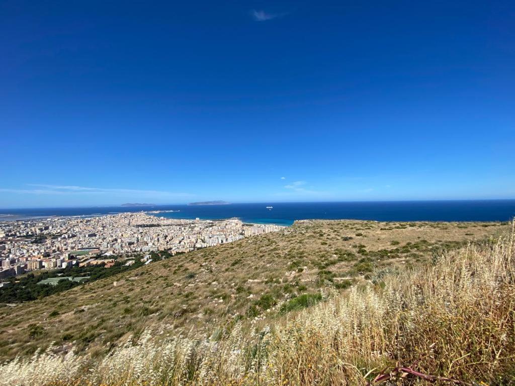Ulivo Apartment Trapani Bagian luar foto